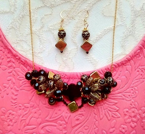 Modern Twisted Wire Cluster Statement Necklace Set - Unique Black and Gold Gift for Her